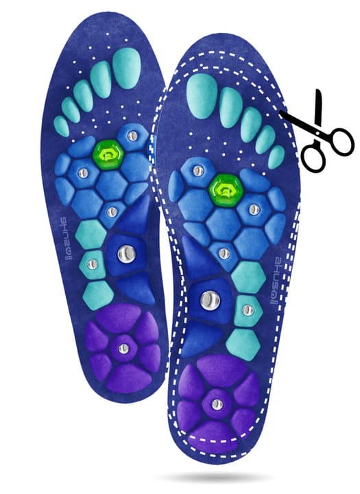 Two Akusoli insoles with a dotted cutting line and scissors showing how to trim to size