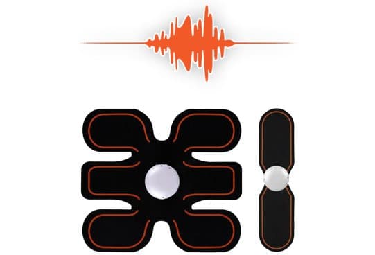 Smart Fitness six-panel abs pad and a separate two-panel arm pad, each with a white round control unit