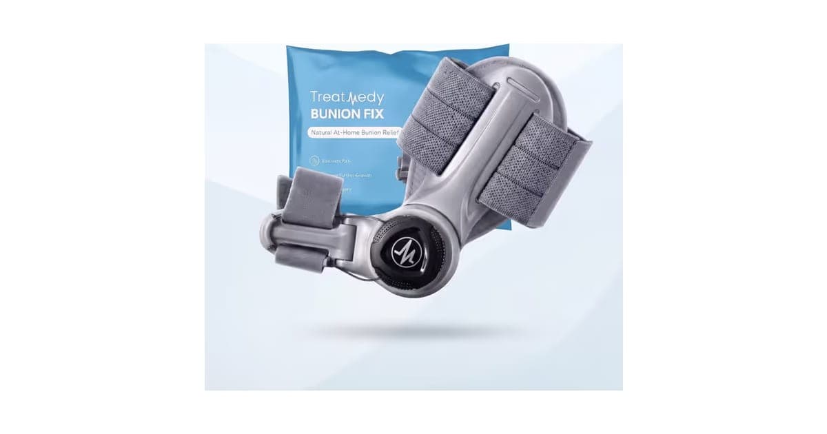 Grey Treatmedy Bunion Fix hinged splint with straps and a round adjustment dial, in front of its blue packaging