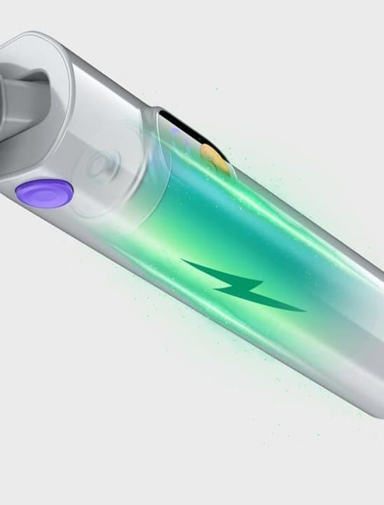 Transparent view of the Synoshi Pro handle showing a green battery and charging symbol