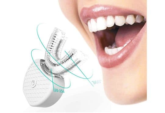 uSmile Pro white handle with a clear U-shaped silicone mouthpiece, circular arrows marked 360 and 10-15s, beside a smiling mouth with white teeth
