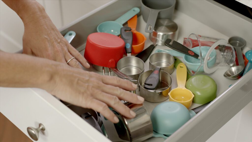 Using Measuring Cup in kitchen